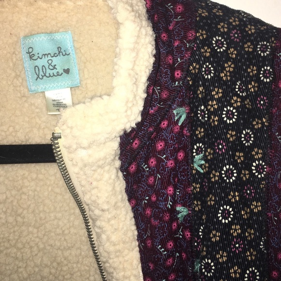 Kimchi Blue Vest - Picture 2 of 2